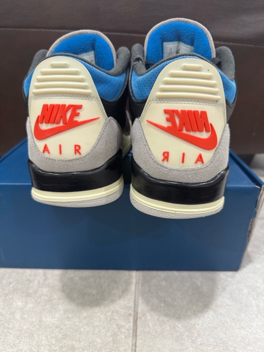 Size 10-Nike Air Jordan 3 Retro OG Shoes Black Chile Red Gray IB8967-004 - Picture 4 of 9